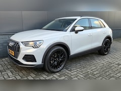 Audi Q3 - 45 TFSI e edition