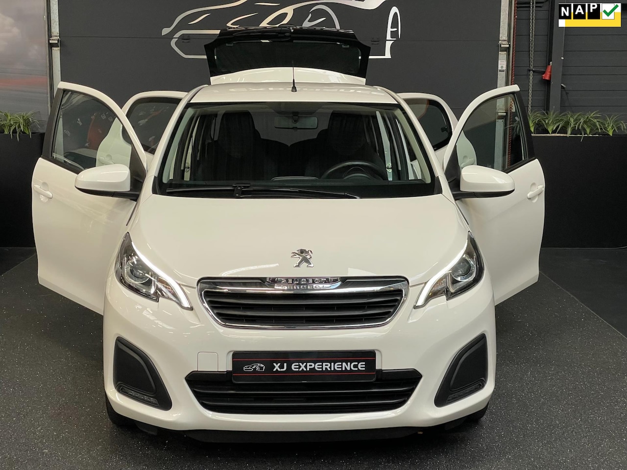Peugeot 108 - 1.0 e-VTi Active AIRCO Apple Carplay / Android Auto - AutoWereld.nl