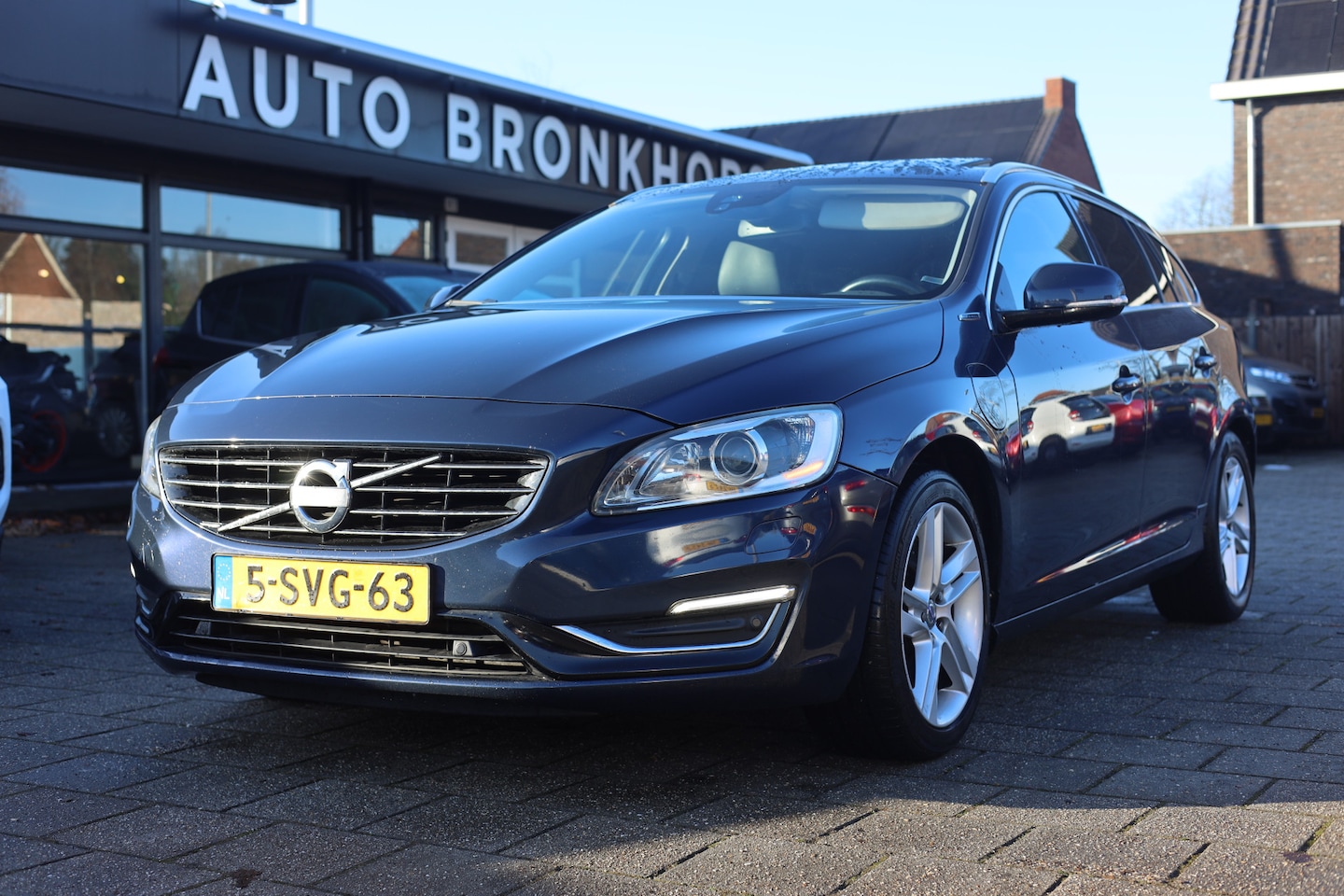 Volvo V60 - 2.4 D6 AWD Plug-In Hybrid Summum 2.4 D6 AWD Plug-In Hybrid Summum - AutoWereld.nl
