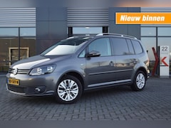 Volkswagen Touran - 1.4 TSI Comf. Line Life 140pk / Navi / Park-assist/ Trekhaak /Stoelverwarming /