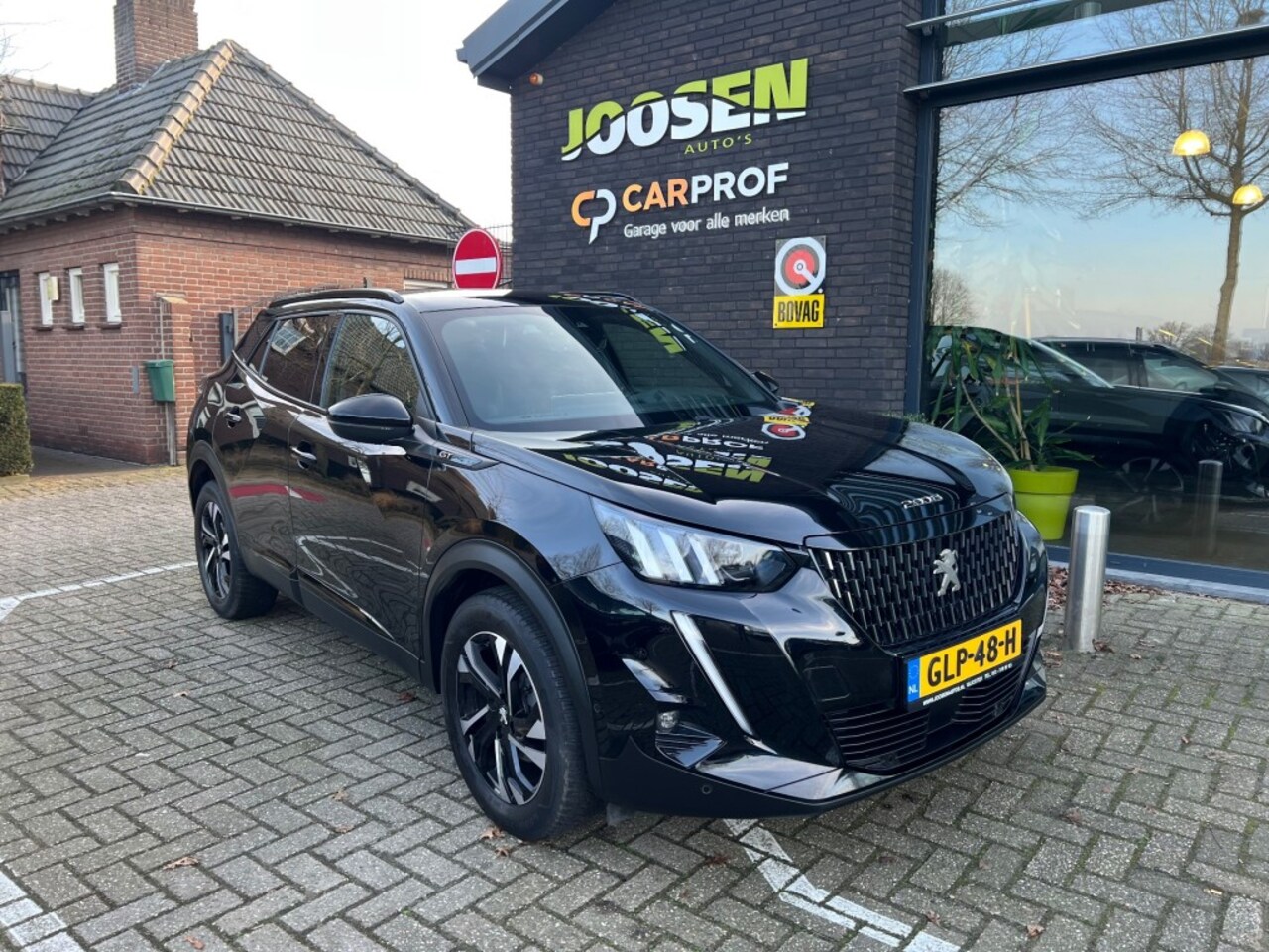 Peugeot 2008 - 1.2 PureTech GT Pack 1.2 PURETECH GT PACK - AutoWereld.nl