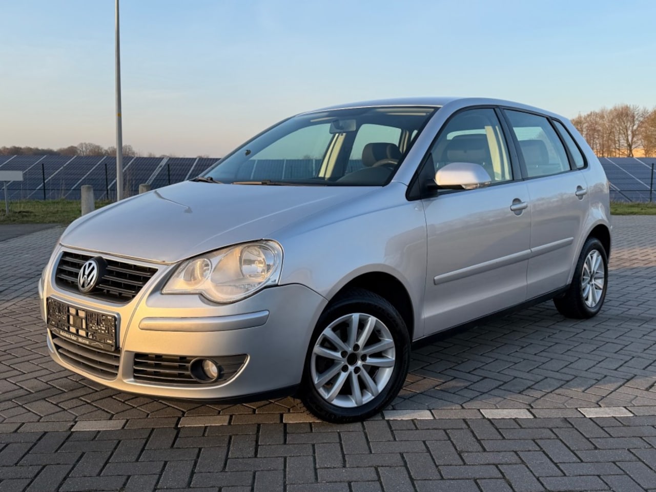 Volkswagen Polo - 1.4 COMFORTLINE 5-DEURS / AIRCO - AutoWereld.nl