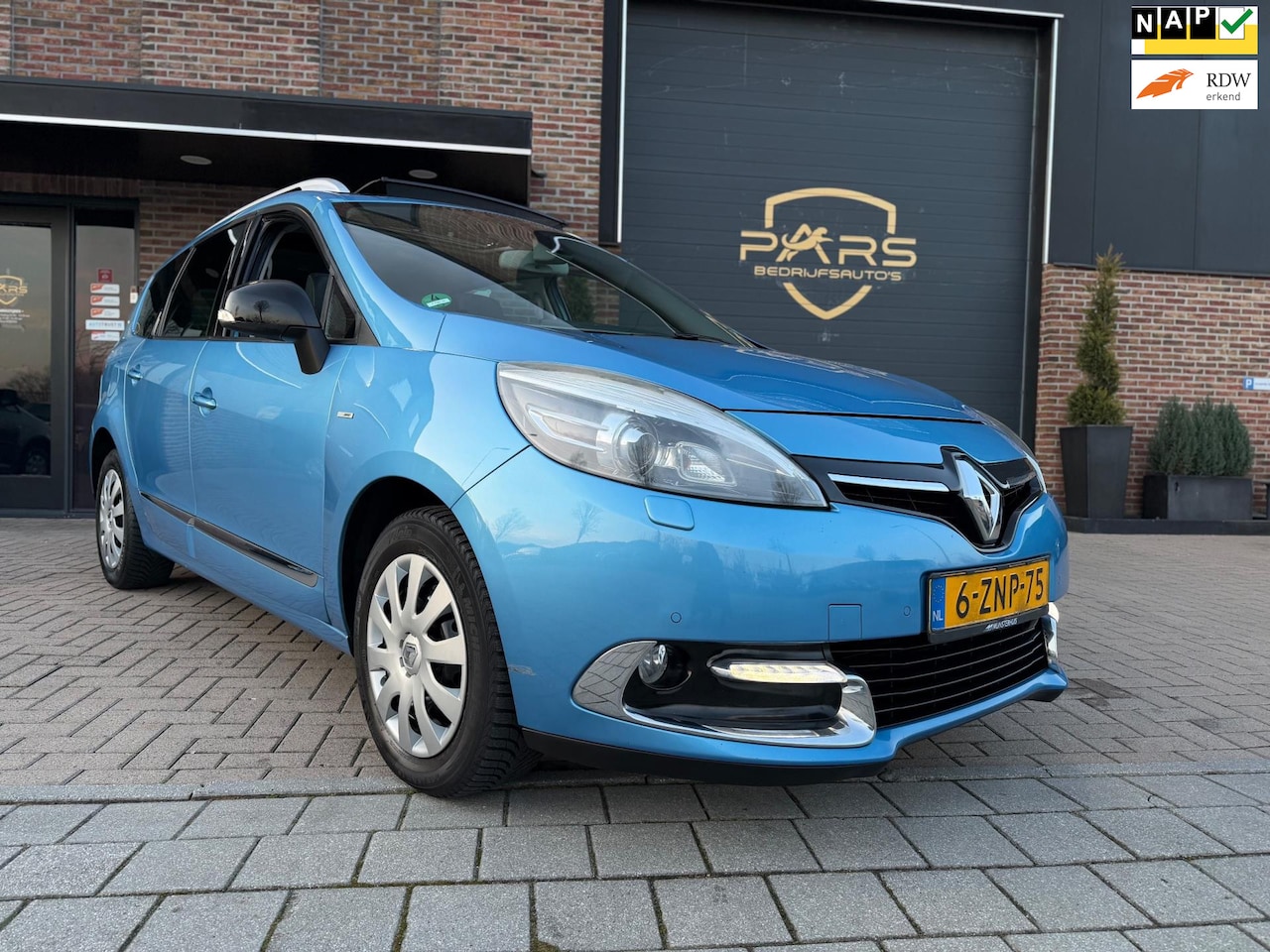 Renault Grand Scénic - 1.2 TCe Bose 7p. Keyless entry Panoramadak Airco Navi Cruise Camera zeer nette!! - AutoWereld.nl