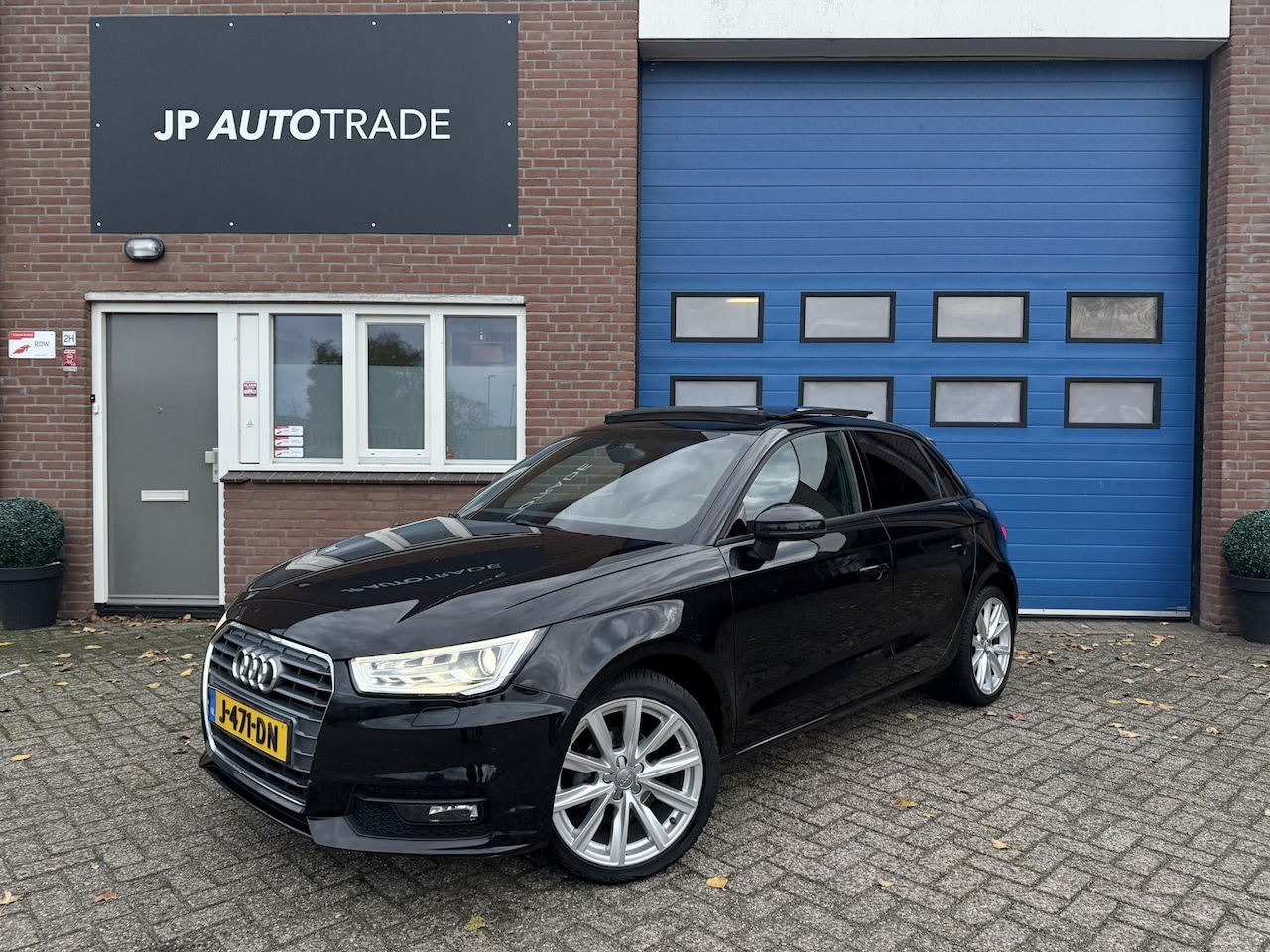 Audi A1 Sportback - 1.0 TFSI Sport Pano | Leer | Led | Bose | - AutoWereld.nl