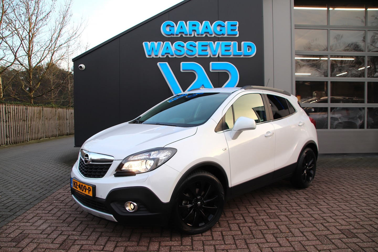 Opel Mokka - 1.4 Turbo 1-Eigenaar Stoel+stuurverwarming/Trekhaak/Camera/Navi/Parelmoer - AutoWereld.nl