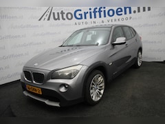 BMW X1 - sDrive20i Business nette SUV met trekhaak