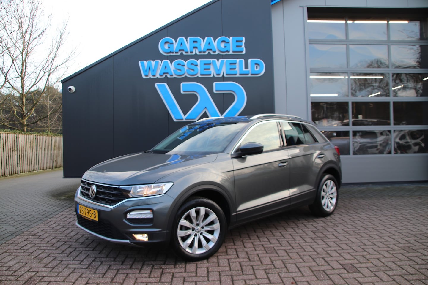 Volkswagen T-Roc - 1.0 TSI 115pk NL Trekhaak/ACC/Carplay/Parks.sens - AutoWereld.nl