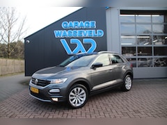 Volkswagen T-Roc - 1.0 TSI 115pk NL Trekhaak/ACC/Carplay/Parks.sens