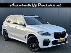 BMW X5 - xDrive40i M Sport Pano HUD Laserlicht ACC Sfeerlicht Camera E.Trekhaak