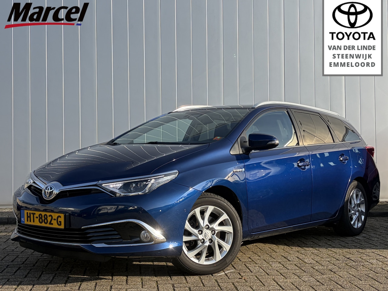 Toyota Auris Touring Sports - 1.8 Hybrid Lease Pro NL Auto Panorama Trekhaak Stoel Verwarming Cruise PDC - AutoWereld.nl