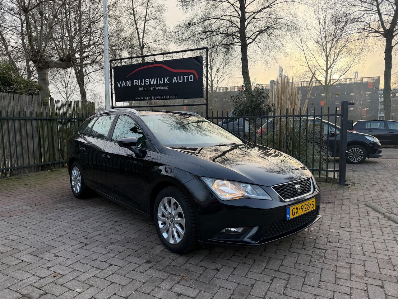 SEAT Leon ST - 1.2 TSI Style Clima Leder Nav Cruise-con Ex-Bpm - AutoWereld.nl