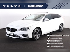 Volvo V60 - T4 R-Design - AUTOMAAT - Schuif/kanteldak - Verwarmde voorstoelen - Parkeersensoren voor &