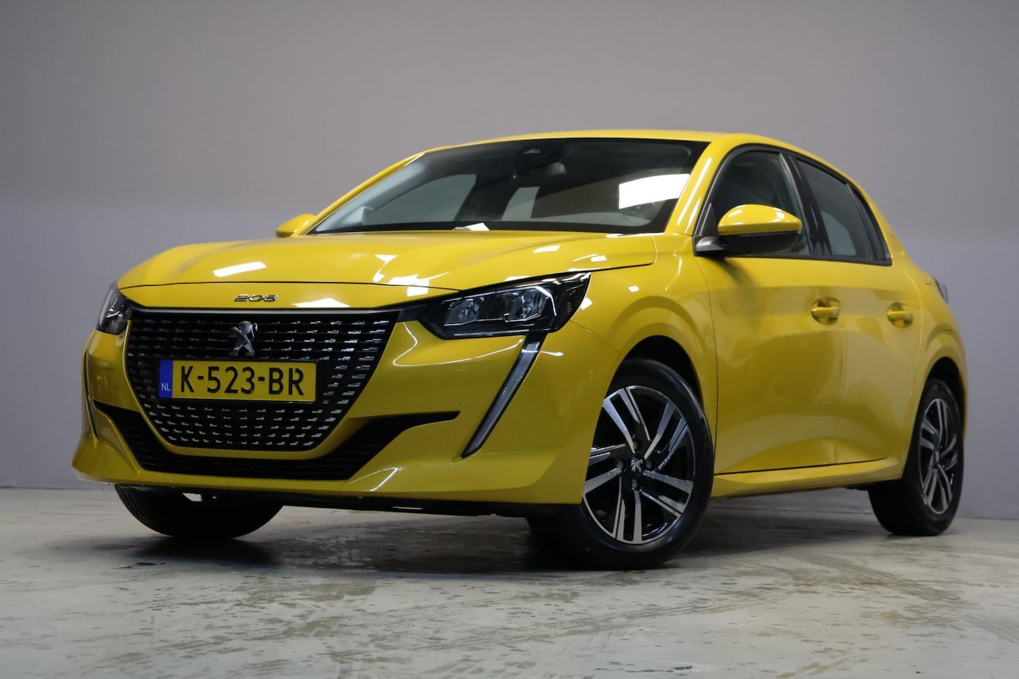 Peugeot 208 - 1.2 PureTech Allure |3d dash|Carplay|Keyless| - AutoWereld.nl