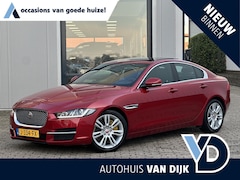 Jaguar XE - 2.0 Portfolio | Pano-schuifdak/Leder/Camera/Trekhaak/Bi-Xenon