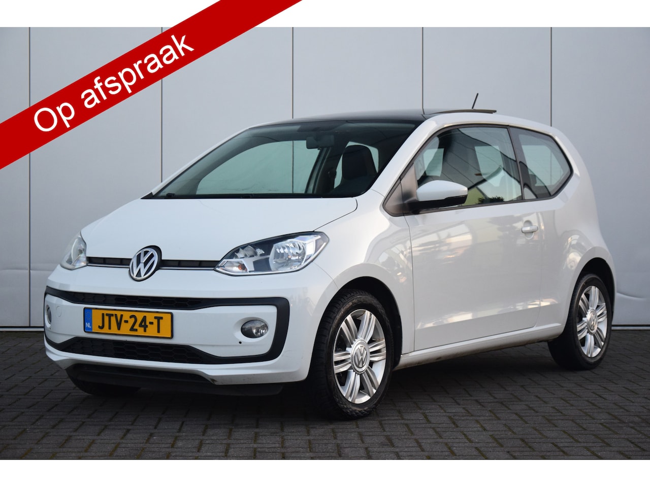 Volkswagen Up! - 1.0 BMT up! 55KW beats Pano/Dak Lmv - AutoWereld.nl