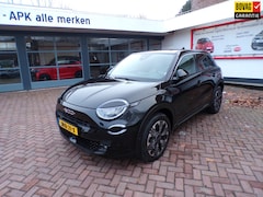 Fiat 600 - 1.2 Hybrid La Prima Automaat 18"LMV/Navi./Apple Car Play/Android/Lederen bekleding/Climate