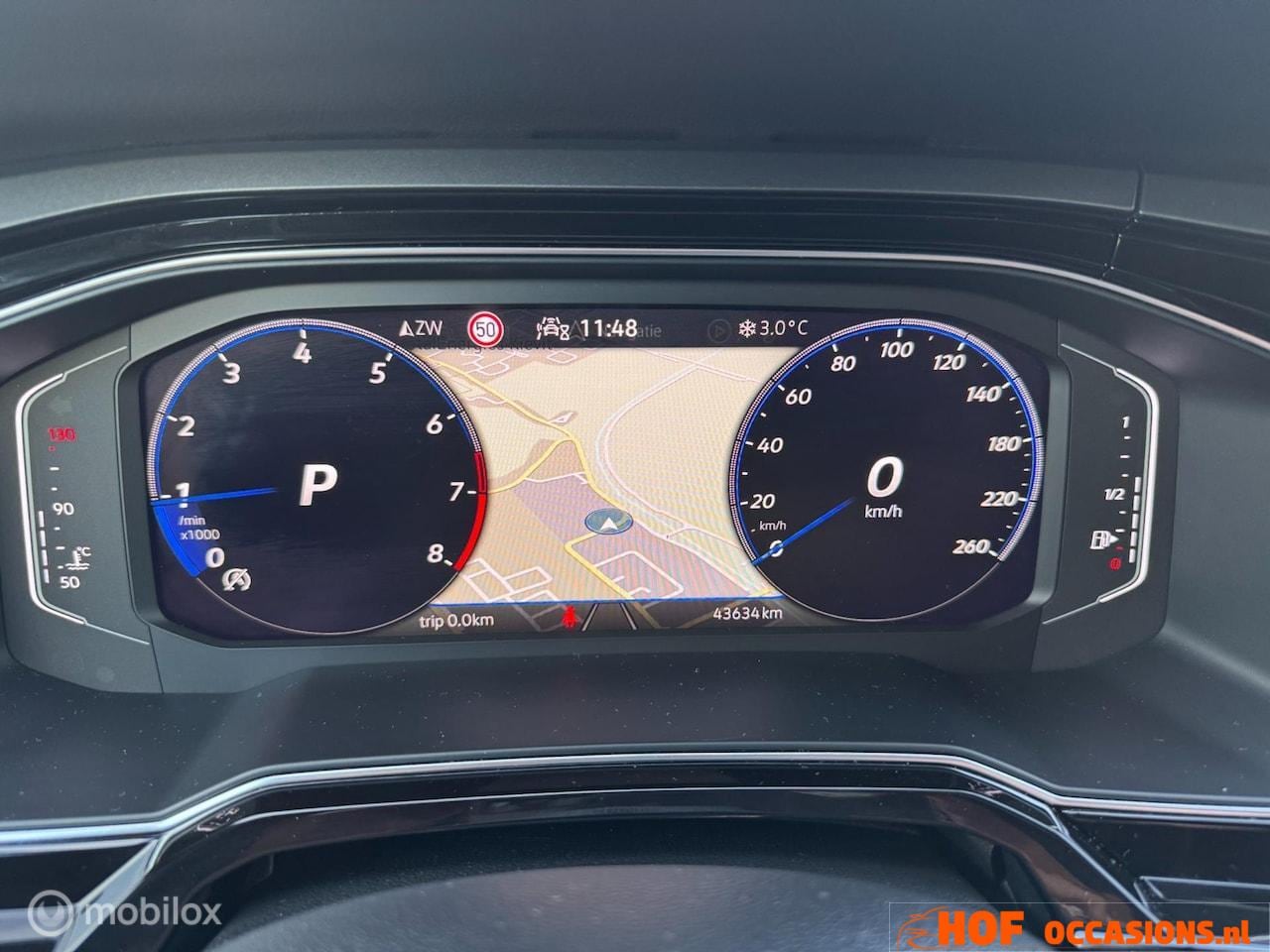 Volkswagen Taigo - 1.5 TSI R-Line AUTOMAAT/VIRTUAL COCKPIT/CARPLAY/CAMERA - AutoWereld.nl