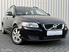 Volvo V50 - 1.6 D2 Momentum | Cruise | PDC | Bluetooth | 2011 | Stoelverwarming | 2e eigenaar | Volled