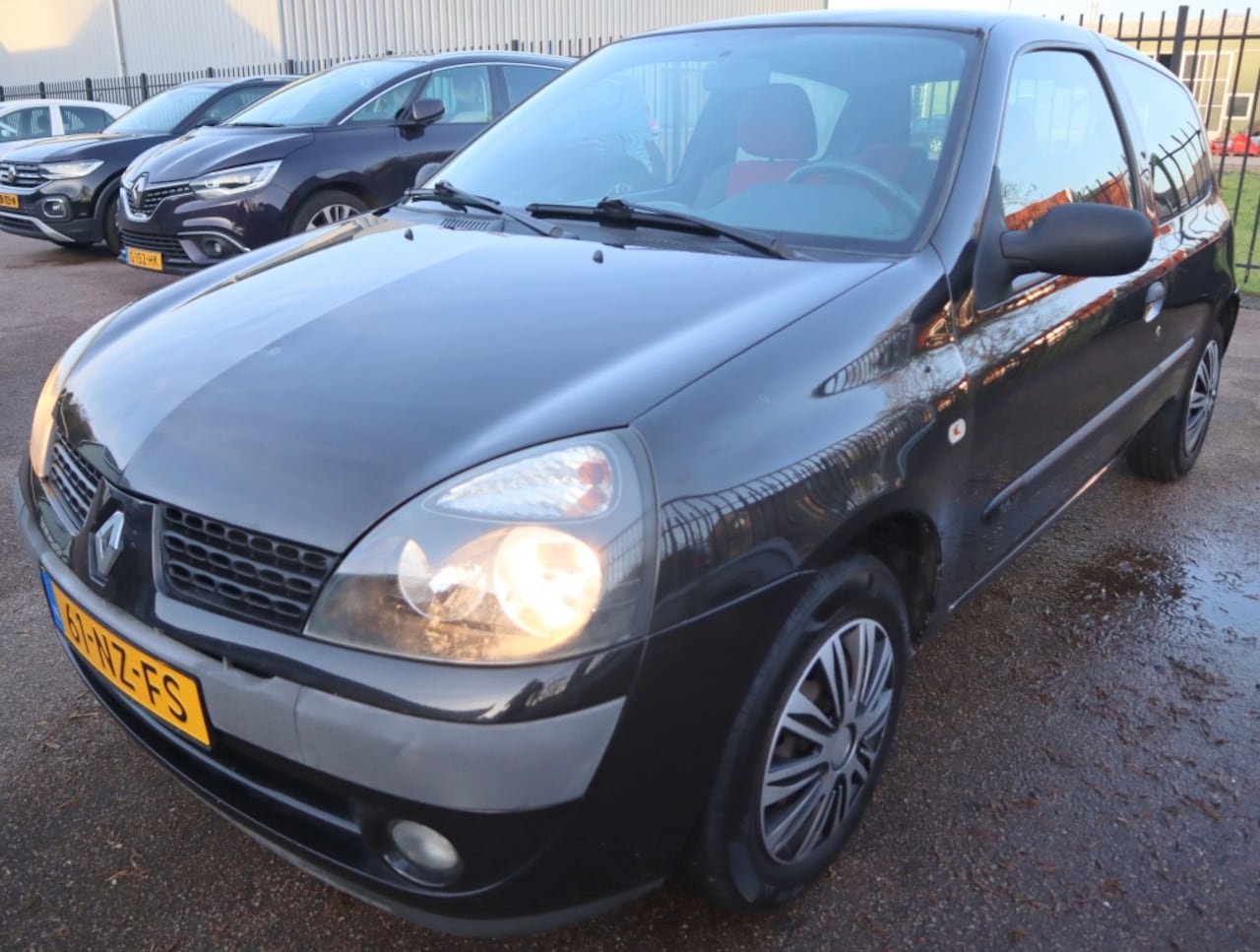 Renault Clio - 1.2-16V | APK 22-12-2026 | distr op 227000 vervangen | zo mee - AutoWereld.nl