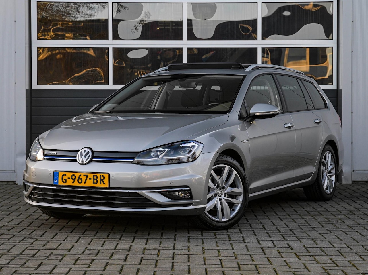 Volkswagen Golf Variant - 1.5 TSI Comfortline | Panoramadak | Virtual cockpit | Full LED | Adaptive cruise | Stoelve - AutoWereld.nl