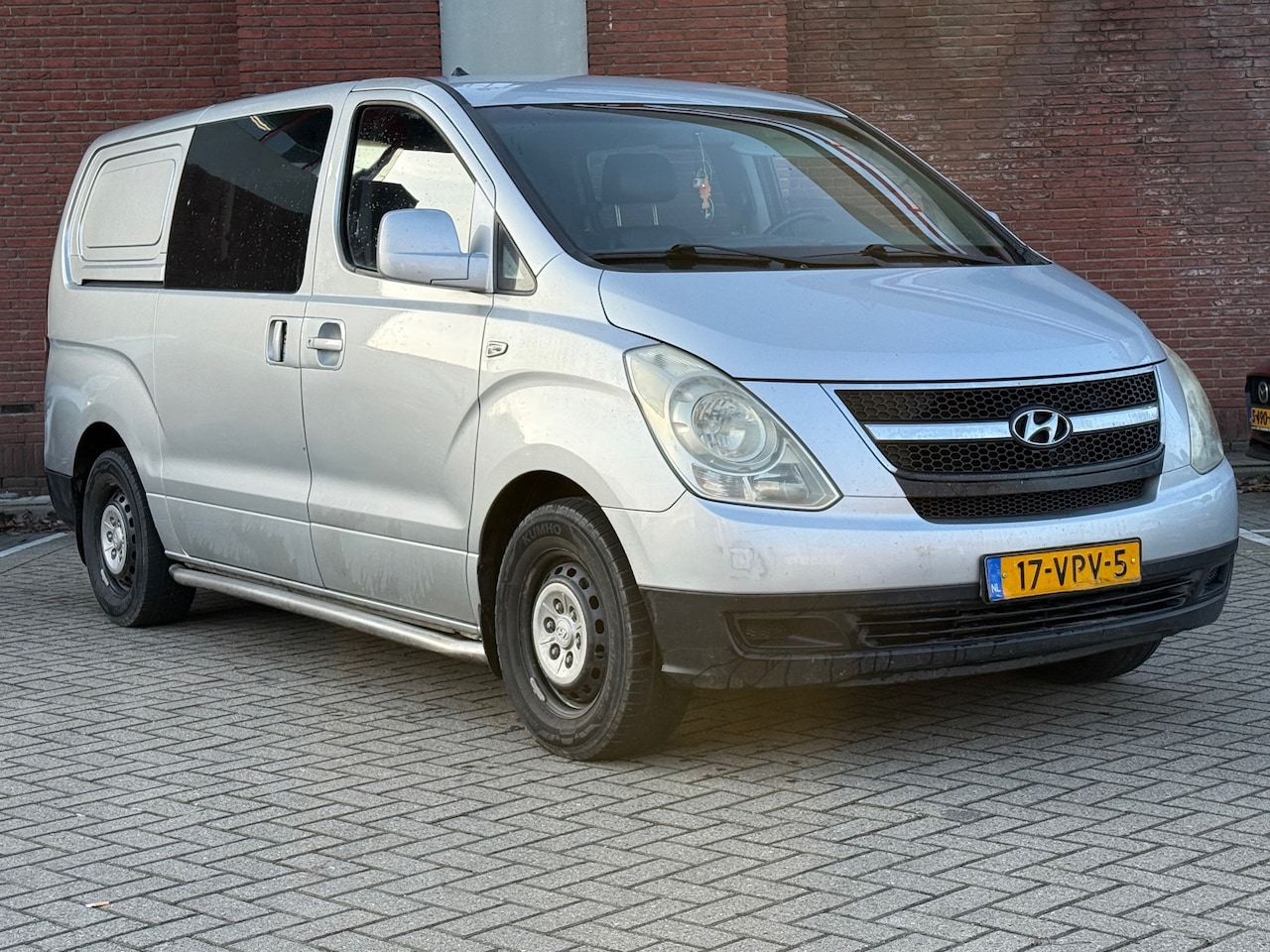 Hyundai H 300 - 2.5 CRDi Dynamic|DUBBEL CABINE|AIRCO|2XSCHUIFDEUR|TREKHAAK - AutoWereld.nl