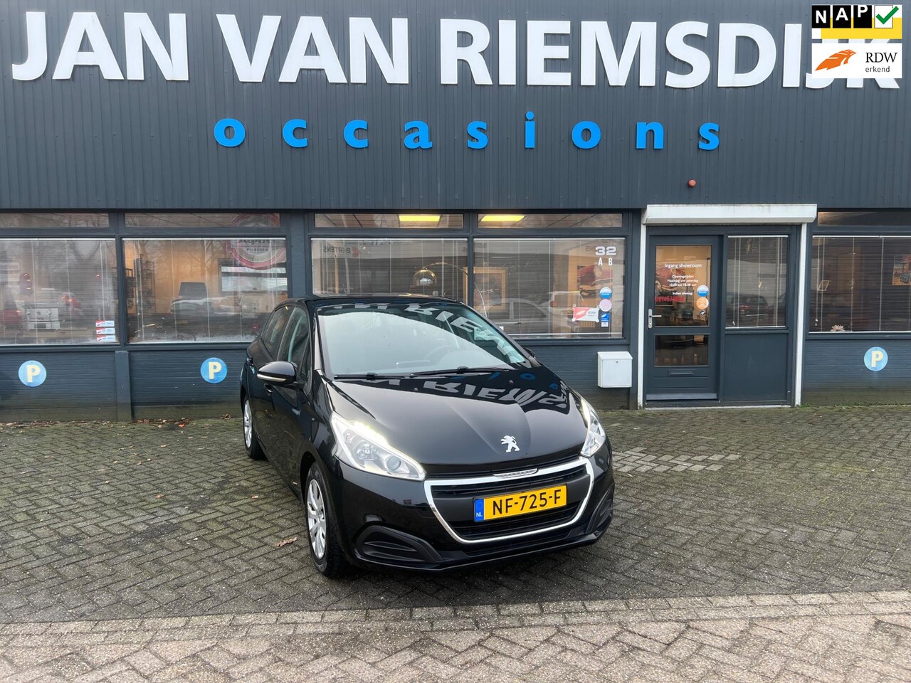 Peugeot 208 - 1.2 PureTech Active bj 2017 98316 km nap airco 6795eu - AutoWereld.nl