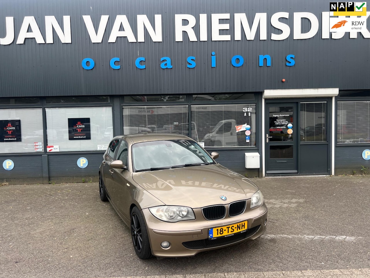 BMW 1-serie - 118i Business Line AIRCO SPORTVELGEN APK EN NAP - AutoWereld.nl
