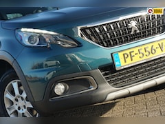 Peugeot 2008 - 1.2 PureTech 130 pk Allure | Emerald Crystel | AppleCarplay/Clima/Cruise/Camera - Keurig