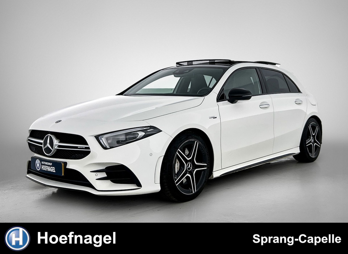 Mercedes-Benz A-klasse - AMG 35 4MATIC Premium Plus | Panodak | Sfeerverlichting | Stoelverw. | Adaptive Cruise | C - AutoWereld.nl