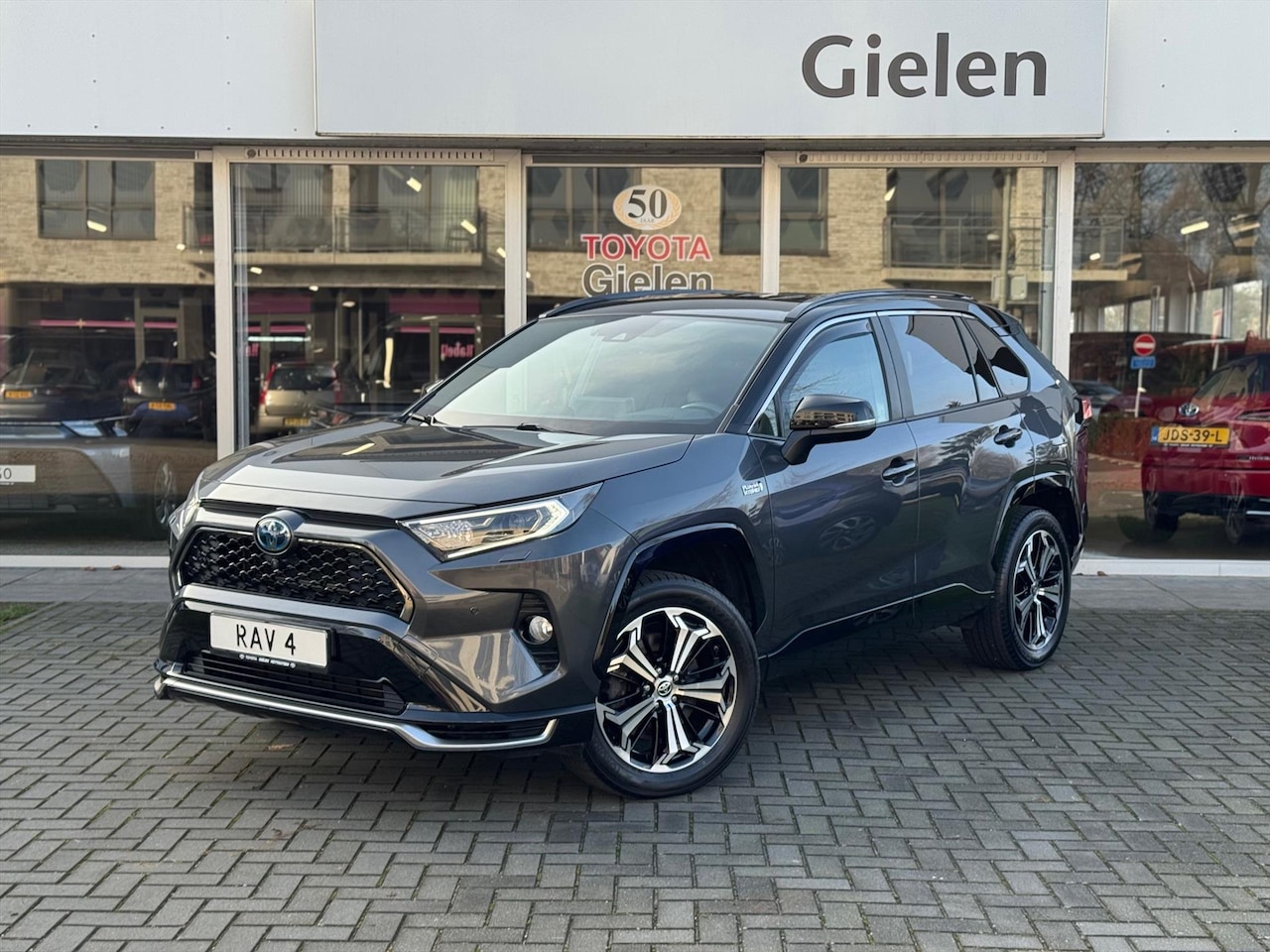 Toyota RAV4 - 2.5 Plug-in Hybrid AWD Bi-Tone Plus| Trekhaak, JBL, Leer, Stoelventilatie, 360 Camera, Geh - AutoWereld.nl