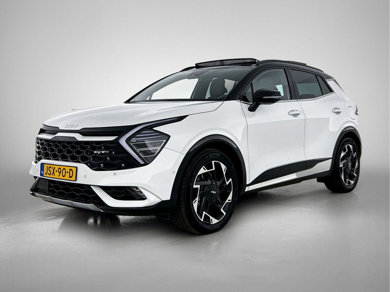 Kia Sportage - 1.6 T-GDi Plug-in Hybrid AWD GT-PlusLine 1.6 T-GDi Plug-in Hybrid AWD GT-PlusLine - AutoWereld.nl