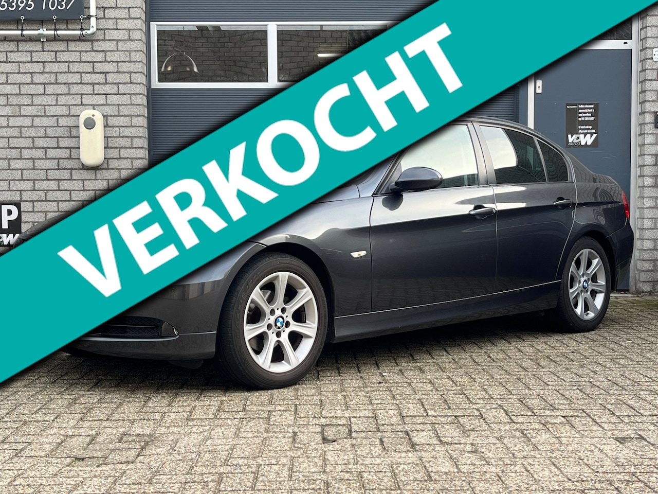 BMW 3-serie - 320i automaat NAVI / STOELVRW / CRUISE CONTR . - AutoWereld.nl