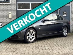 BMW 3-serie - 320i automaat NAVI / STOELVRW / CRUISE CONTR