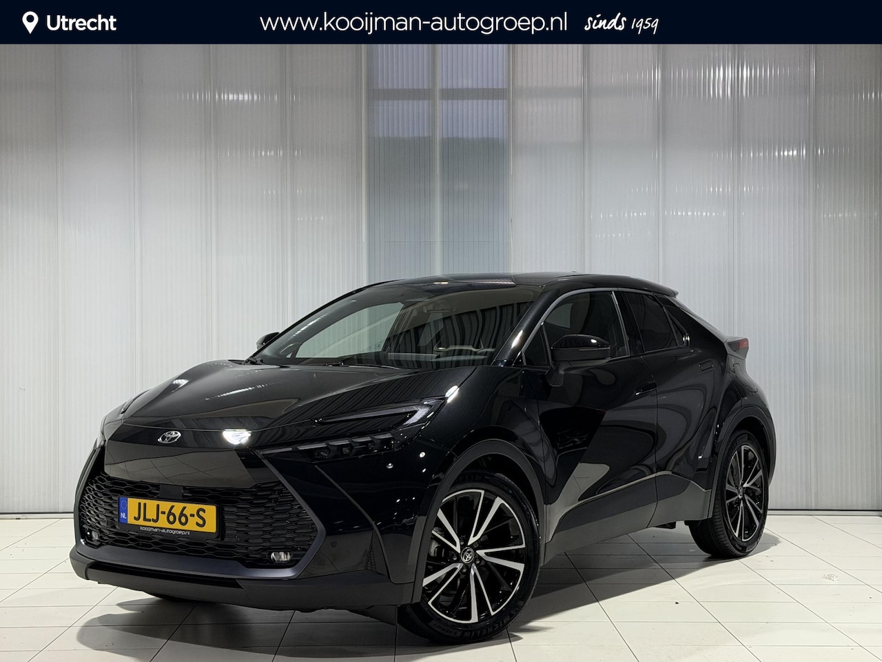 Toyota C-HR - 1.8 Hybrid 140 Executive Parkersensoren V+A| Elektr. sportstoel incl. geheugen | BSM | JBL - AutoWereld.nl