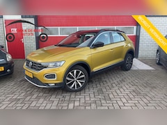 Volkswagen T-Roc - 1.0 TSI Style FULL LED / CAMERA / STOELVERW / CARPLAY / DAB+ / NAVI / AIRCO / PDC / BLUETO