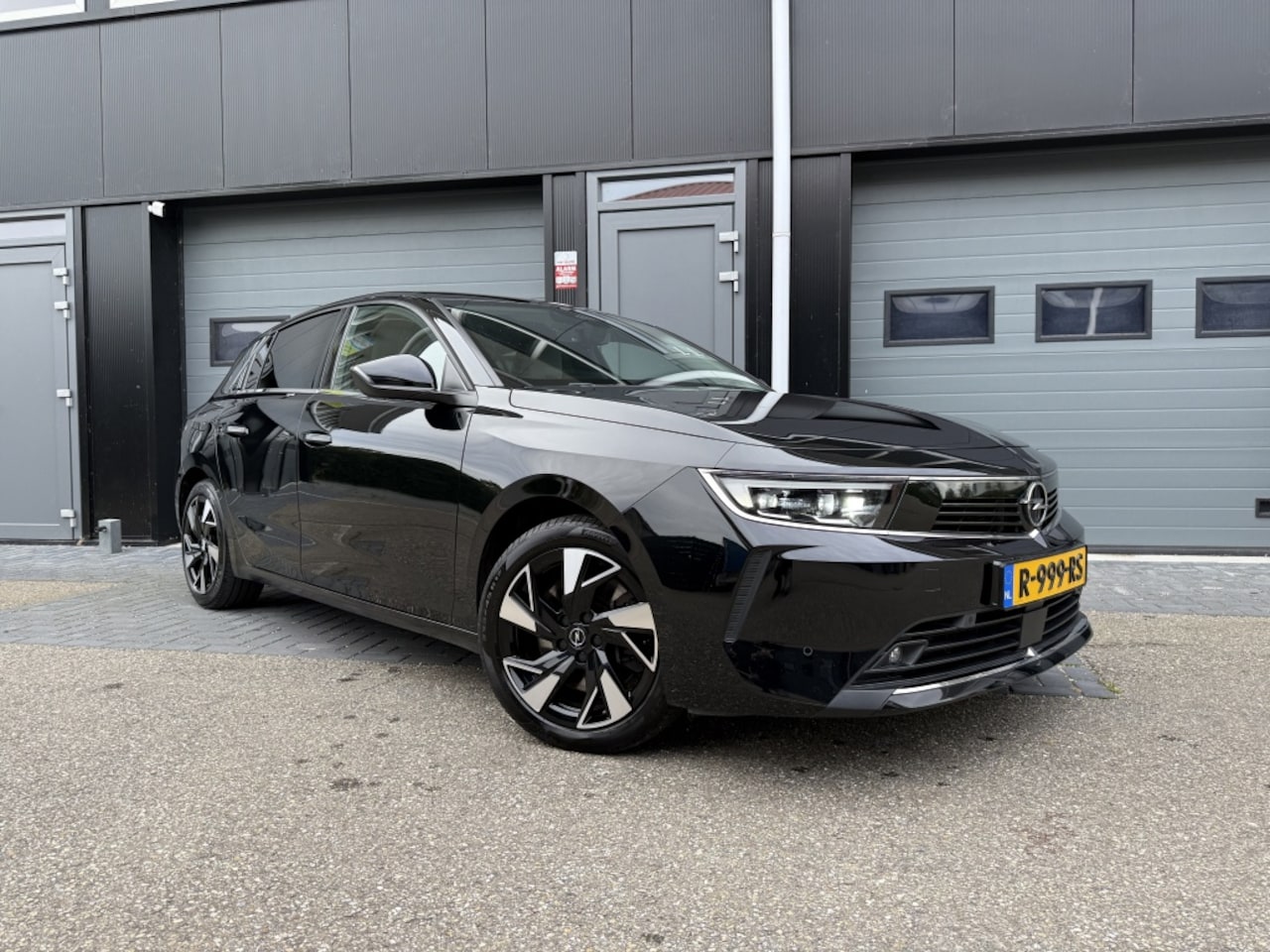 Opel Astra - 1.6 Hybrid Bns Eleg Aut, Keyless, Camera, Stuurvw - AutoWereld.nl