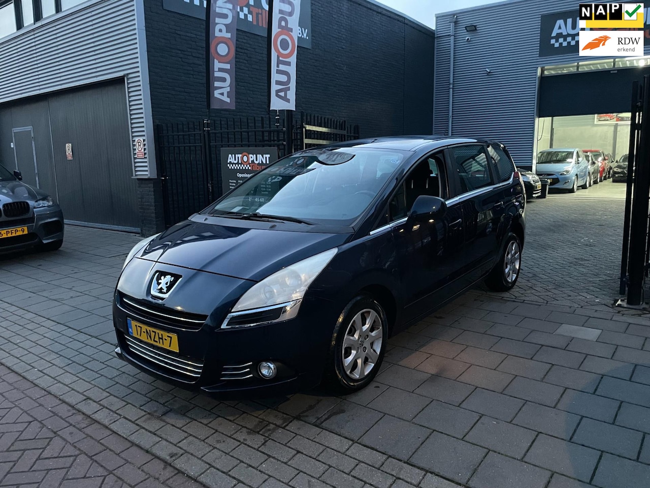 Peugeot 5008 - 1.6 VTi ST 5p. 3e Eigenaar! Airco NAP APK 1 Jaar - AutoWereld.nl