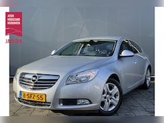Opel Insignia - BWJ 2013 | 1.4T 141PK Design Edition | TREKHAAK | NAVI | CLIMA | PDC 2X | SPORTSTOELEN |