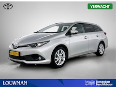 Toyota Auris Touring Sports - 1.8 Hybrid Executive | Panoramadak | Parkeersensoren | Safety Pack |