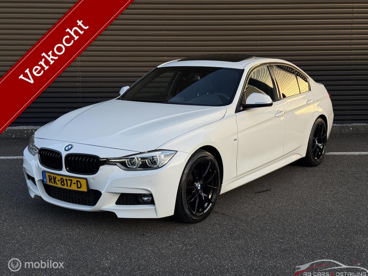 BMW 3-serie - 318i Edition M Sport High Executive, Dakraam, HK - AutoWereld.nl