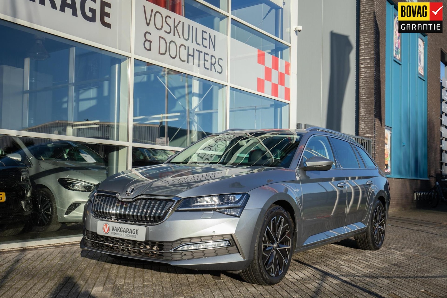 Skoda Superb Combi - 1.4 TSI iV Laurin & Klement hybride PHEV - AutoWereld.nl