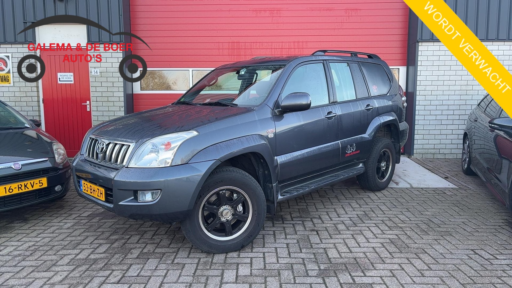 Toyota Land Cruiser - 3.0 D-4D LX Blind Van AUTOMAAT / MARGE / 1STE EIG / NWE D-RIEM / TREKHAAK / CLIMA / CRUISE - AutoWereld.nl