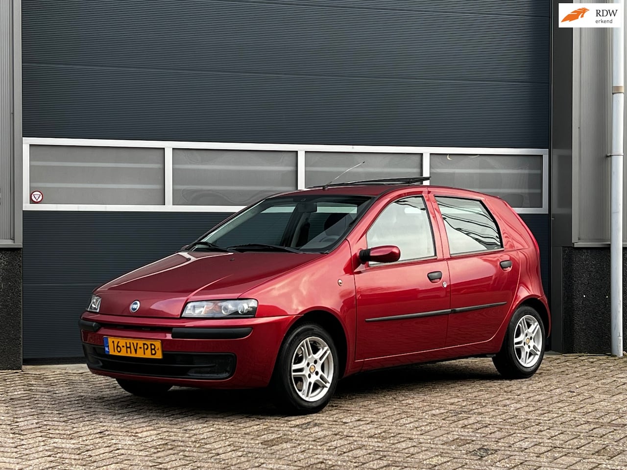 Fiat Punto - 1.2-16V ELX bj.2002 Airco|Opendak|5 Drs. - AutoWereld.nl
