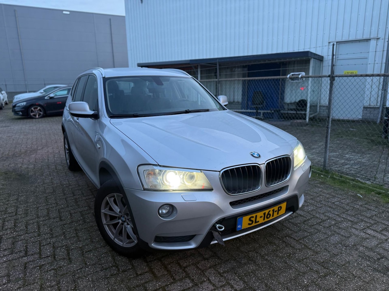 BMW X3 - SDrive18d Executive (bj 2014) XENON|NAVi|LEER|TURBO KAPOT - AutoWereld.nl