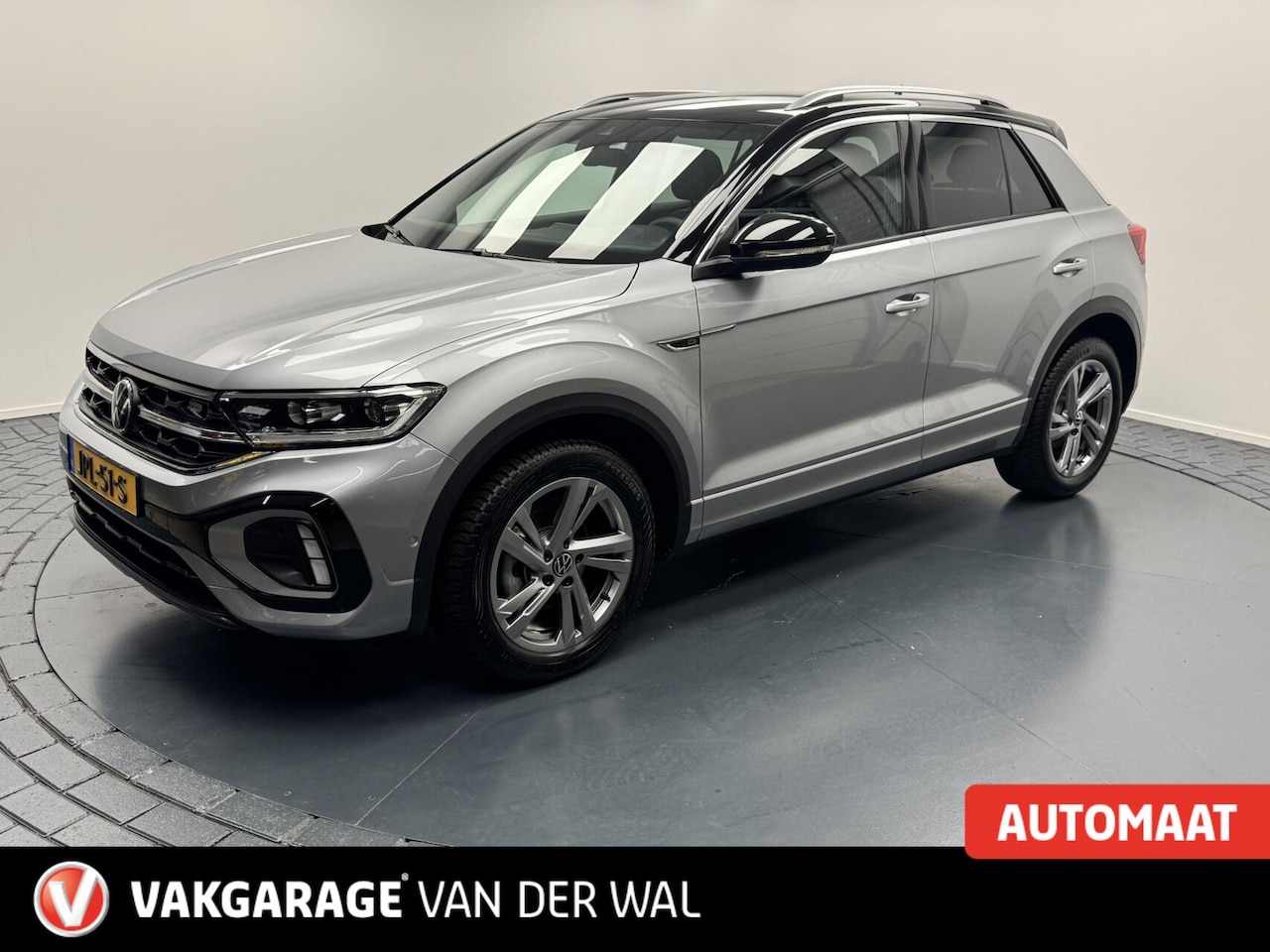 Volkswagen T-Roc - 1.5 TSI DSG R-Line Afn.Trekhaak-Navigatie-Adapt.Cr.contr-Clima-Carplay-Camera-Virtual-Park - AutoWereld.nl