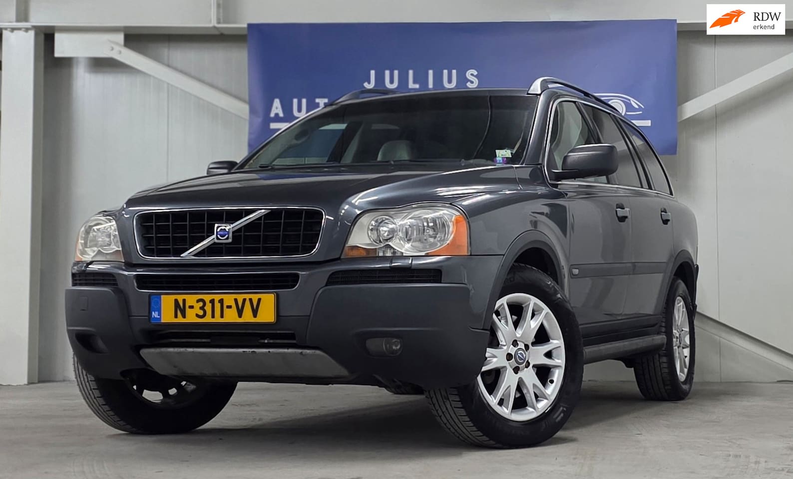 Volvo XC90 - 2.5T Exclusive 7P Xenon Distributie 2025 Volledig Onderhoud Mooi! - AutoWereld.nl