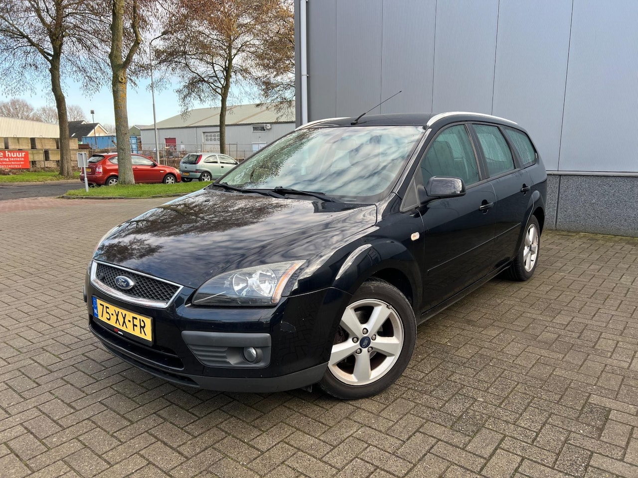 Ford Focus Wagon - 1.8-16V Ambiente Flexifuel Luxe opties - AutoWereld.nl