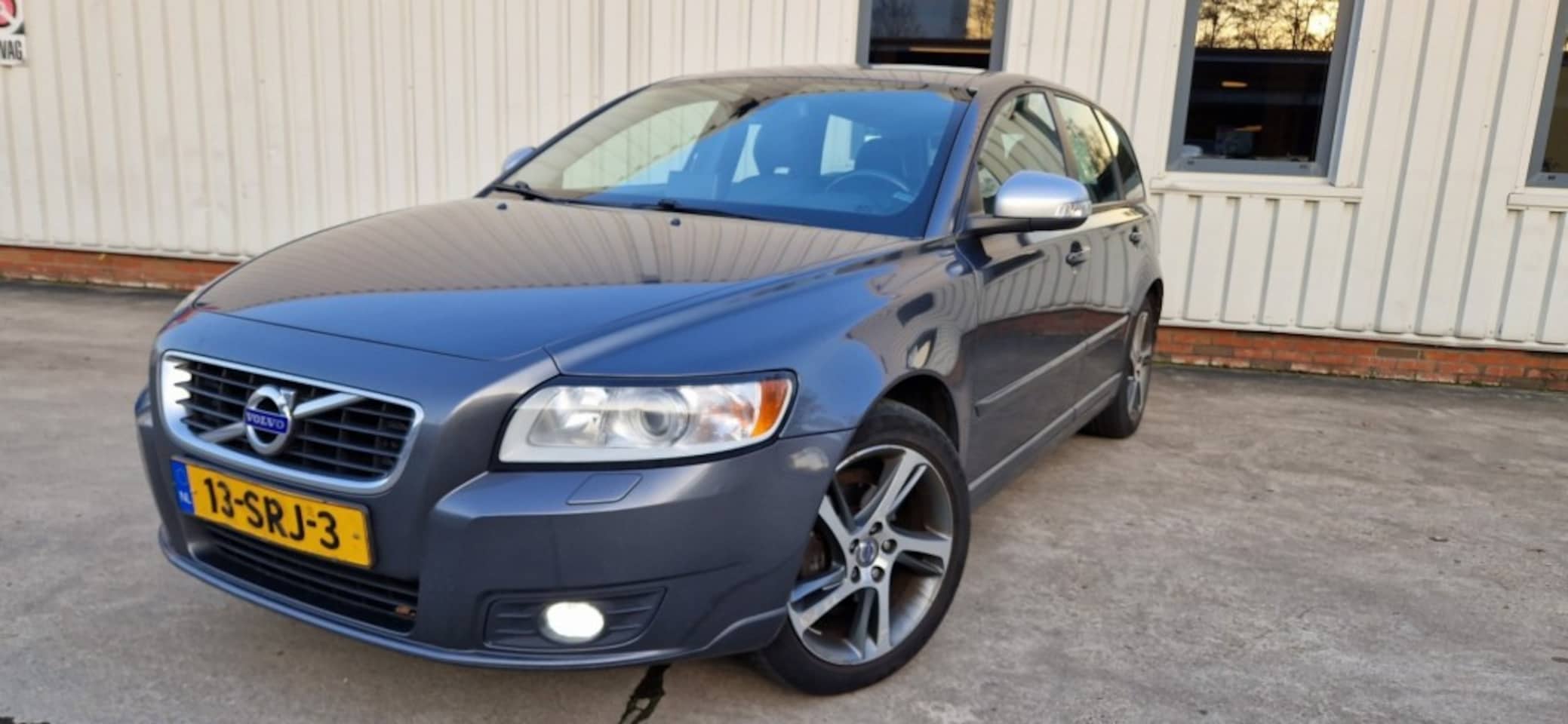 Volvo V50 - 2.0 Limited Edition 2.0 LIMITED EDITION - AutoWereld.nl