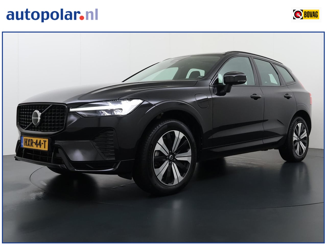 Volvo XC60 - 2.0 T6 Plug-in hybrid AWD Plus Dark Trekhaak/Panodak/Camera etc. - AutoWereld.nl