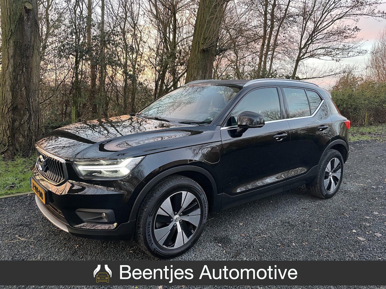 Volvo XC40 - 1.5 T4 Recharge Inscription Expression | Apple Carplay + Android | Parkeersensoren | Stuur - AutoWereld.nl